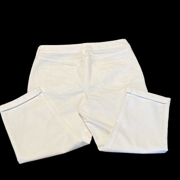 St John’s Bay size 12 white cuffed cropped jeans like new - Picture 4 of 8
